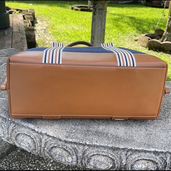 Brand new Tory Burch tote 👜 bag - Picture 4 of 7